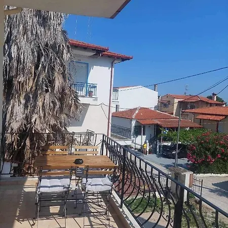 Greek Guest house Pefkochori